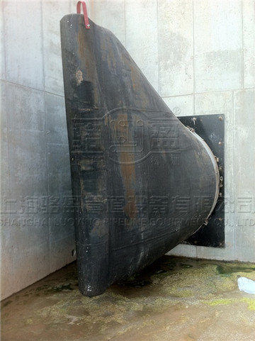 彎嘴<a href=http://www.modeljc.com/ target=_blank class=infotextkey><a href=http://www.modeljc.com target=_blank class=infotextkey>卡箍式鴨嘴閥</a></a>的特點